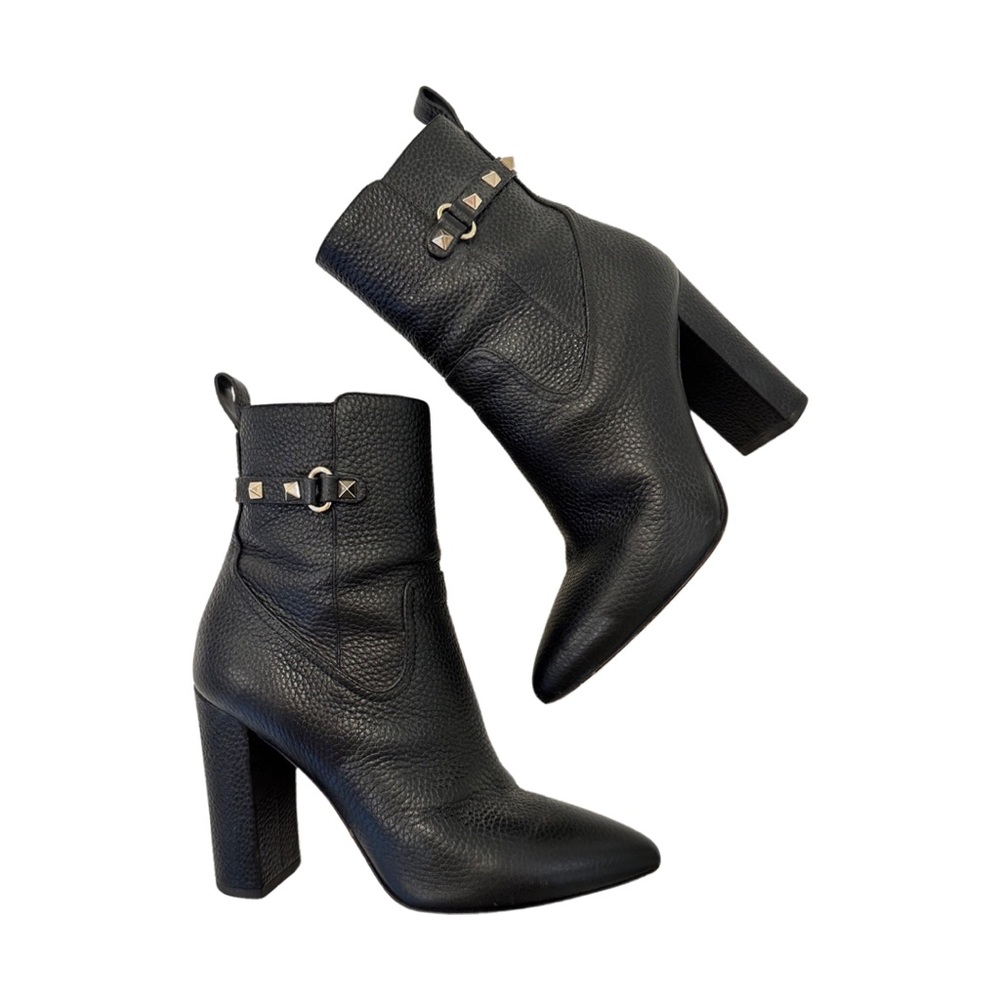 Valentino Rockstud ankle boots in Black Leather